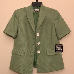 NWT Le Suit Women’s Green and White Blazer 10